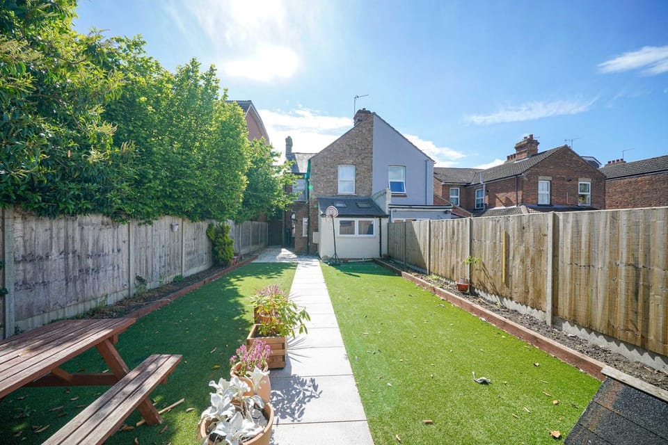 Garden, Garden view