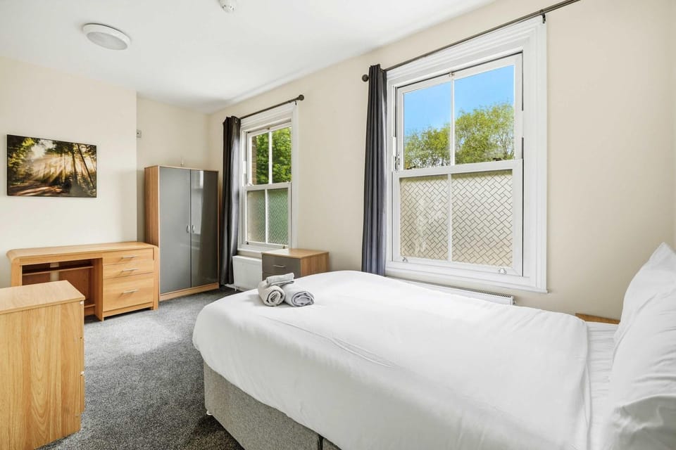 Bed, Bedroom, wardrobe