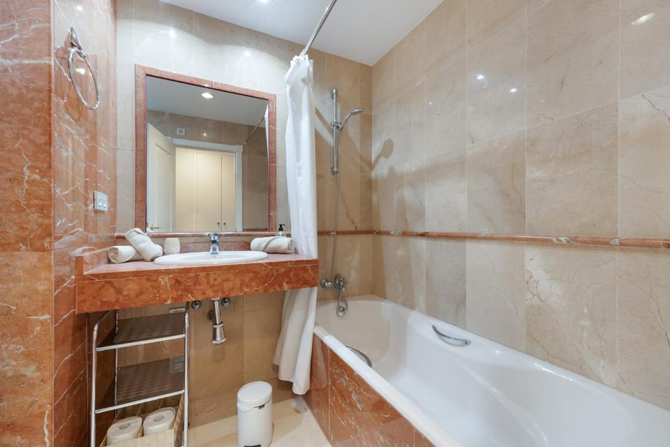 Bathroom, Living room