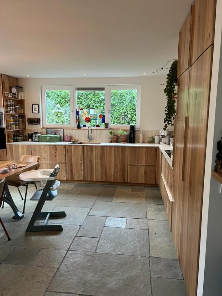 Kitchen or kitchenette, kitchen
