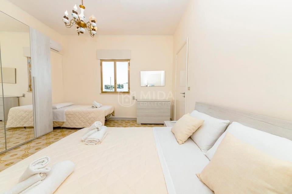 Corner House Apartment in Porto Cesareo