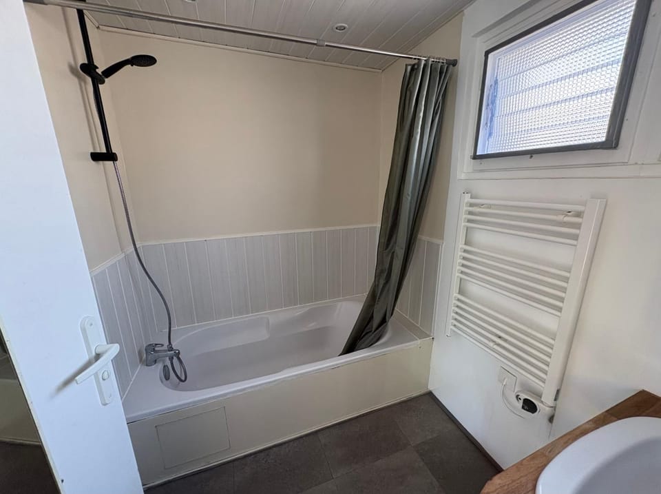 Shower, Bathroom, Bath