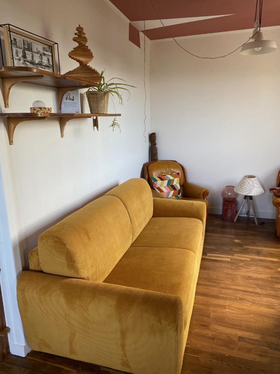 Communal lounge/ TV room