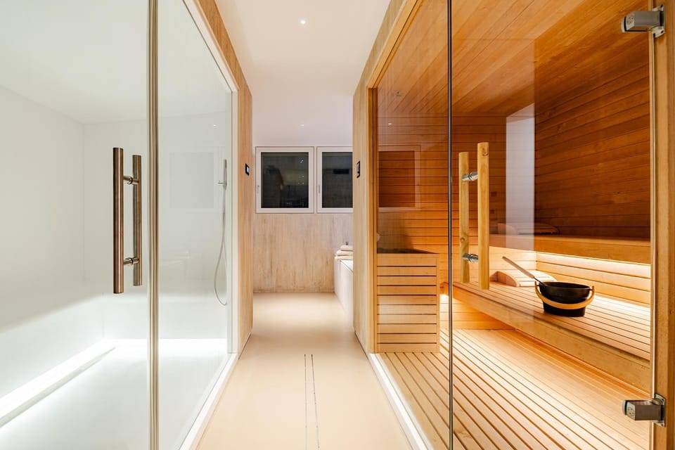 Hot Tub, Sauna, Steam room, Spa and wellness centre/facilities