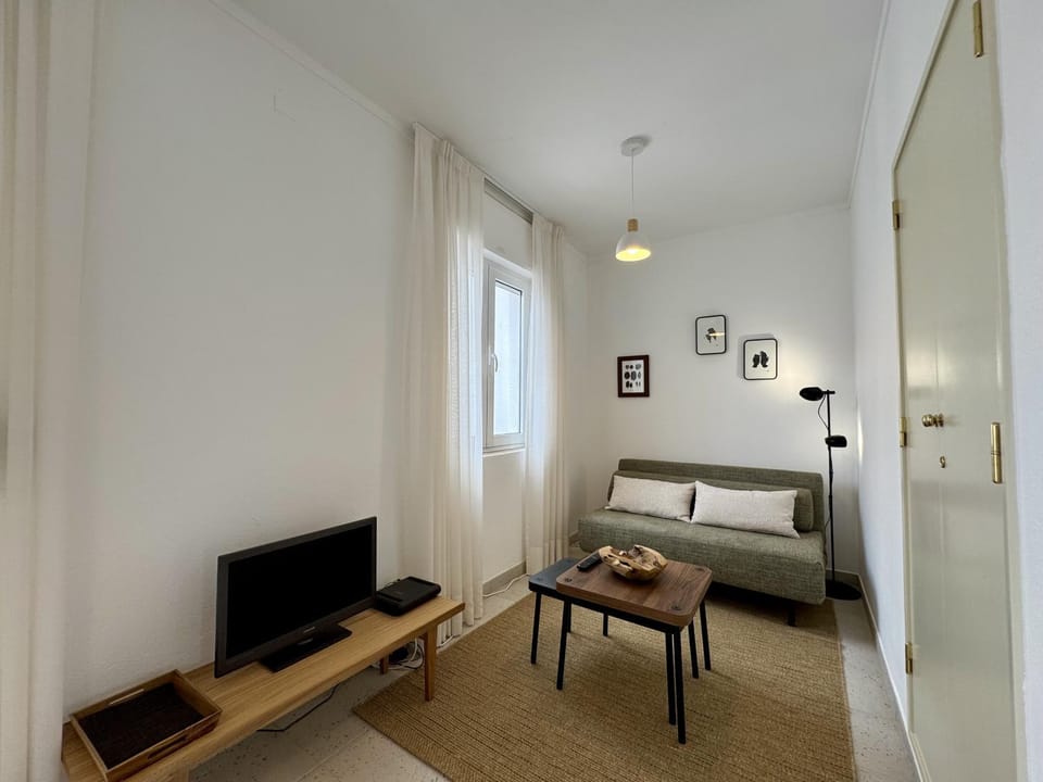 Communal lounge/ TV room, Living room