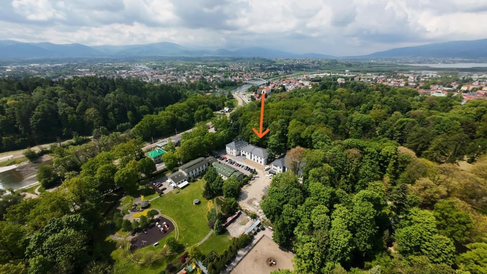 Property building, Neighbourhood, Natural landscape, Bird's eye view