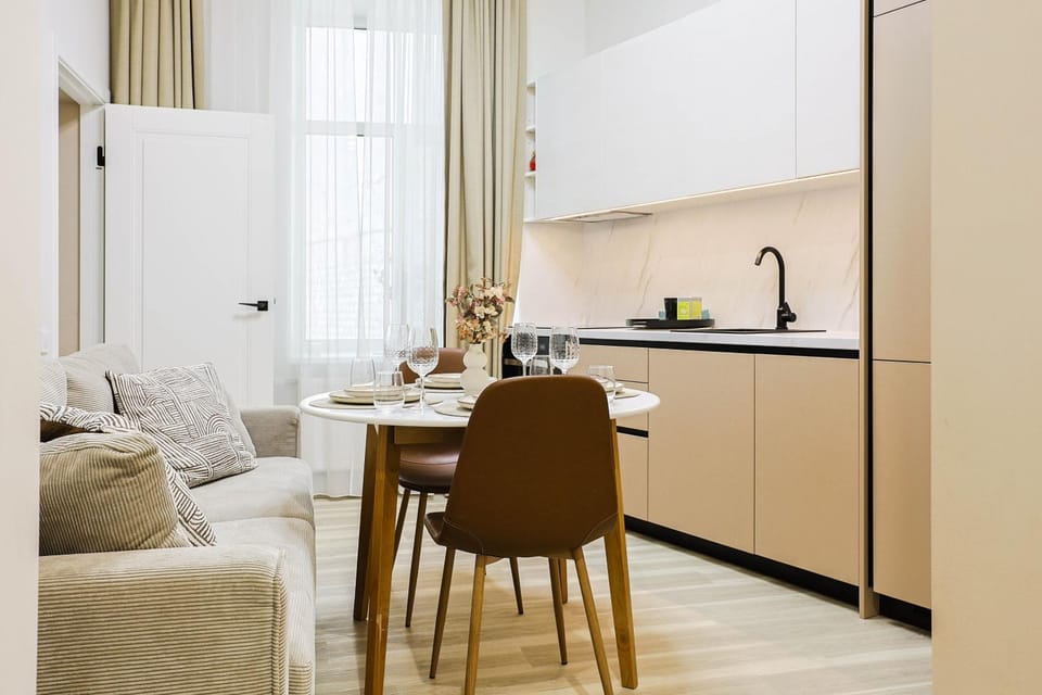 Living room, Dining area, kitchen