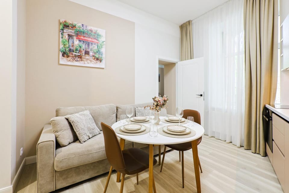 Living room, Dining area
