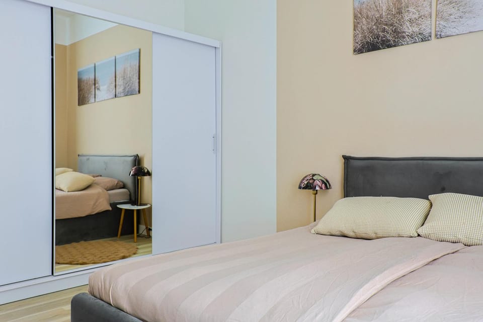 Bed, Bedroom, wardrobe
