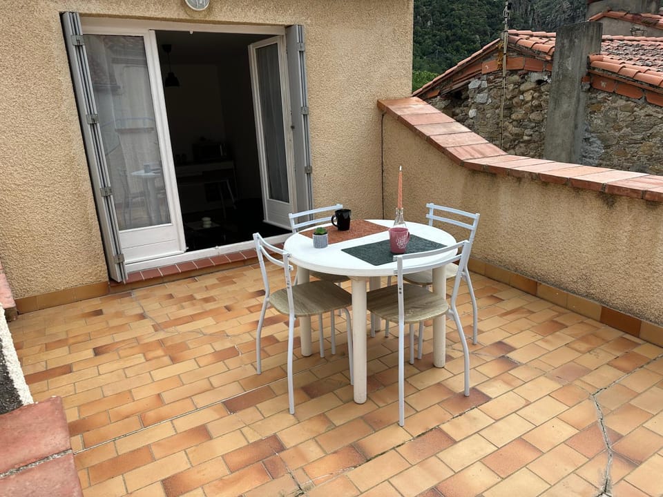 Property building, Patio