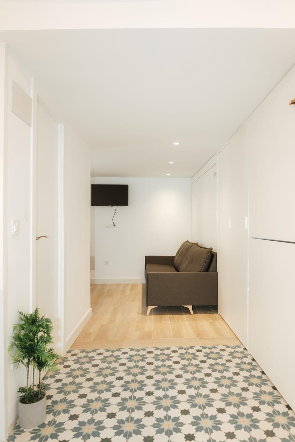 Living room, Photo of the whole room