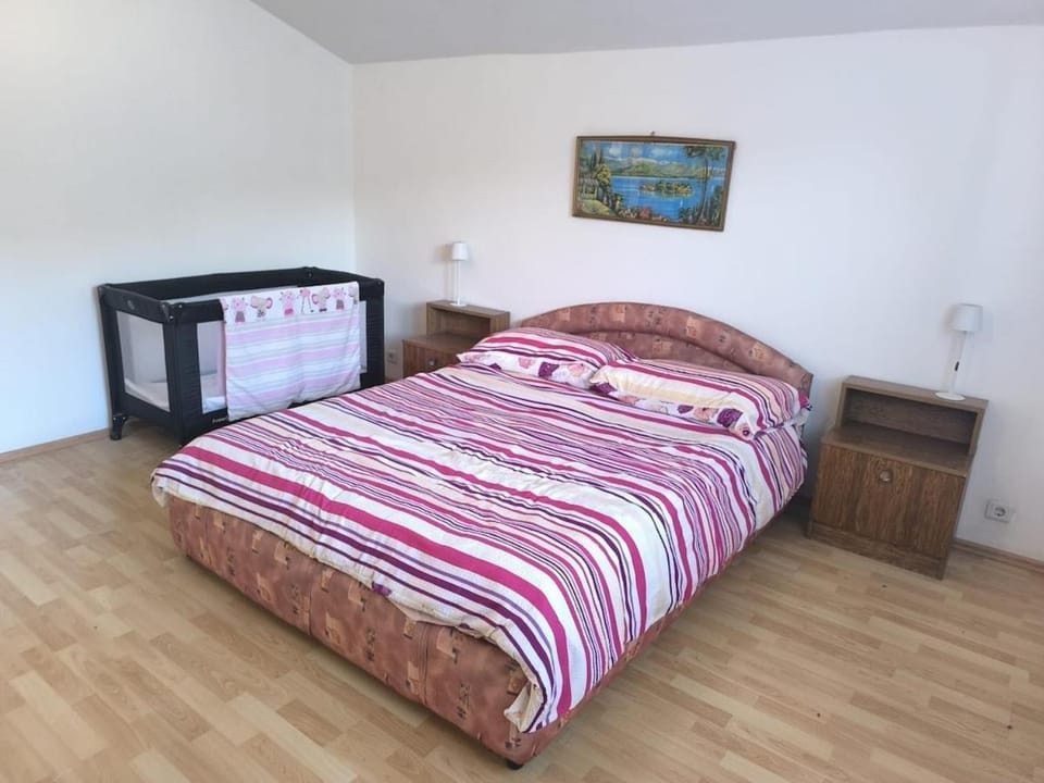 Large apartment for 8 people Apartment in Fažana