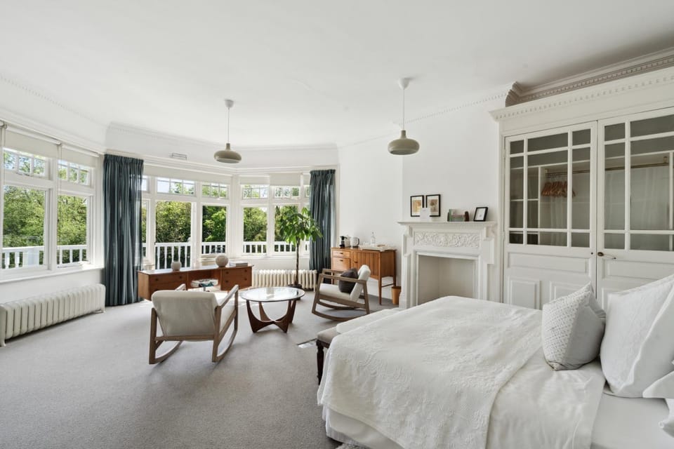 River Arts Club Bed and Breakfast in Taplow
