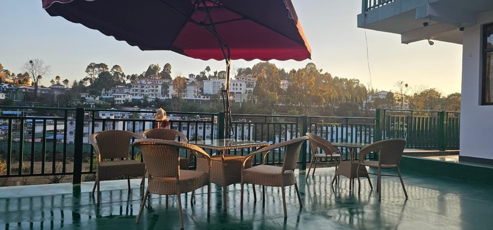 Buransh Stays By Comfort Livingg Bed and Breakfast in Uttarakhand