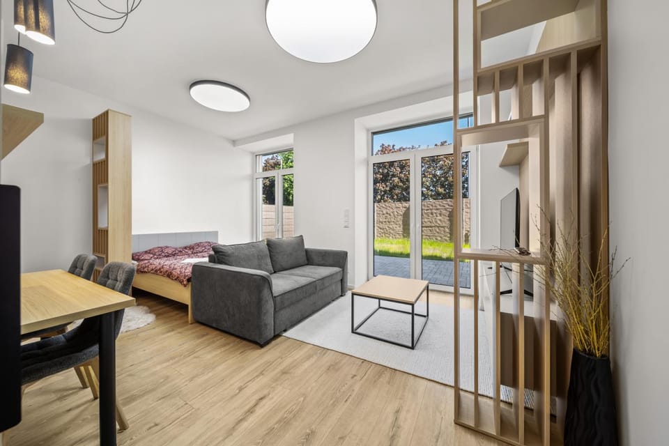 Patio, Bed, Living room, Photo of the whole room, Garden view