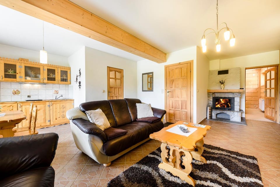 Kitchen or kitchenette, Living room, Seating area