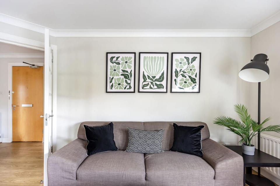 BnBNova - 2BR - Old Town & Royal Mile Apartment in Edinburgh