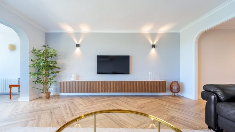 Communal lounge/ TV room, TV and multimedia, Living room