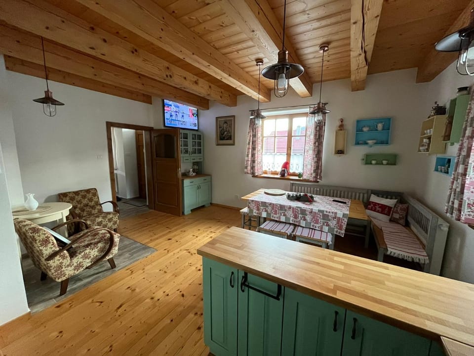 TV and multimedia, Living room, Dining area, kitchen