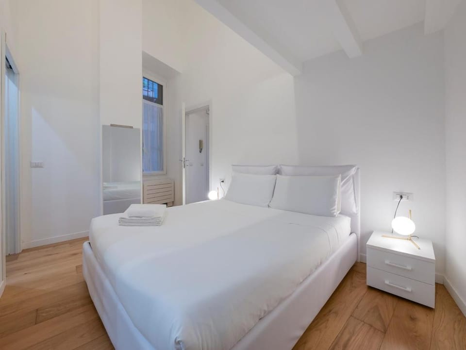 Xenia Milano - 2 rooms apt in Via Nino Bixio 6 Apartment in Milan