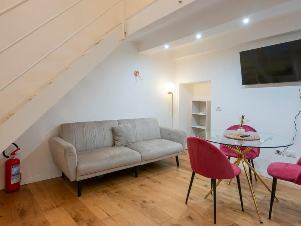 Xenia Milano - 2 rooms apt in Via Nino Bixio 6 Apartment in Milan