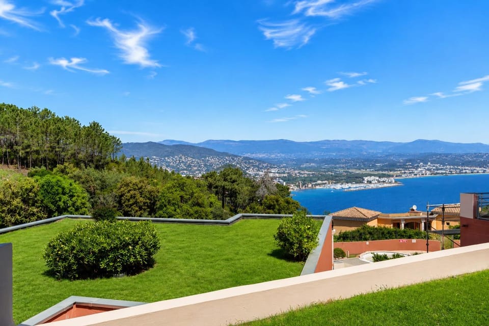 The Horizon - Sea - Swimming pool - Parking - WIFI Apartment in Mandelieu-La Napoule
