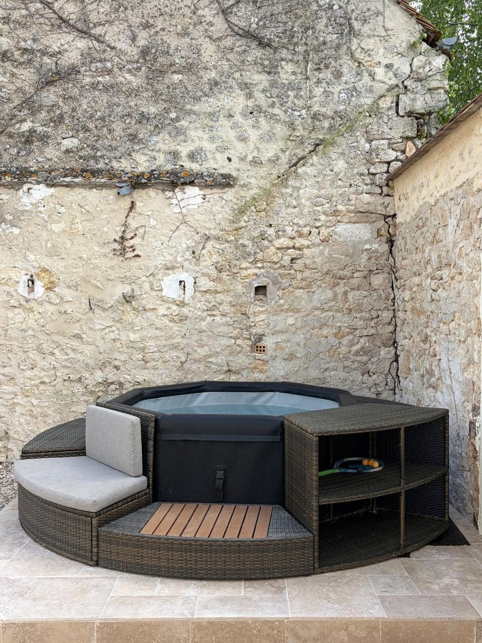 Maison campagne 7 chambres piscine spa 1h Paris House in Île-de-France