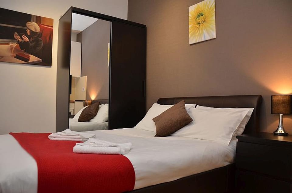 Hyde Park Talbot Square Apartment in City of Westminster