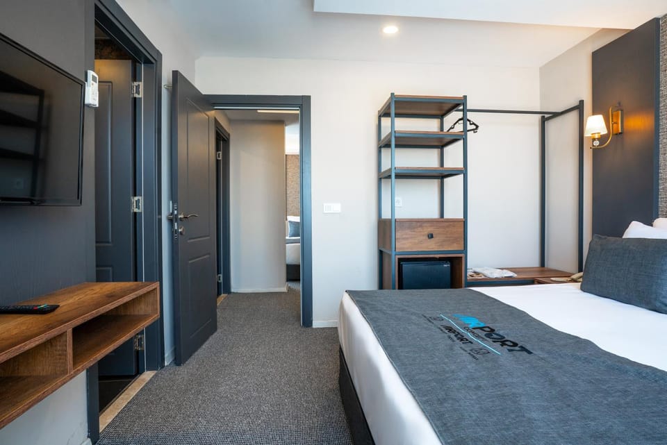 Bed, Bedroom, wardrobe