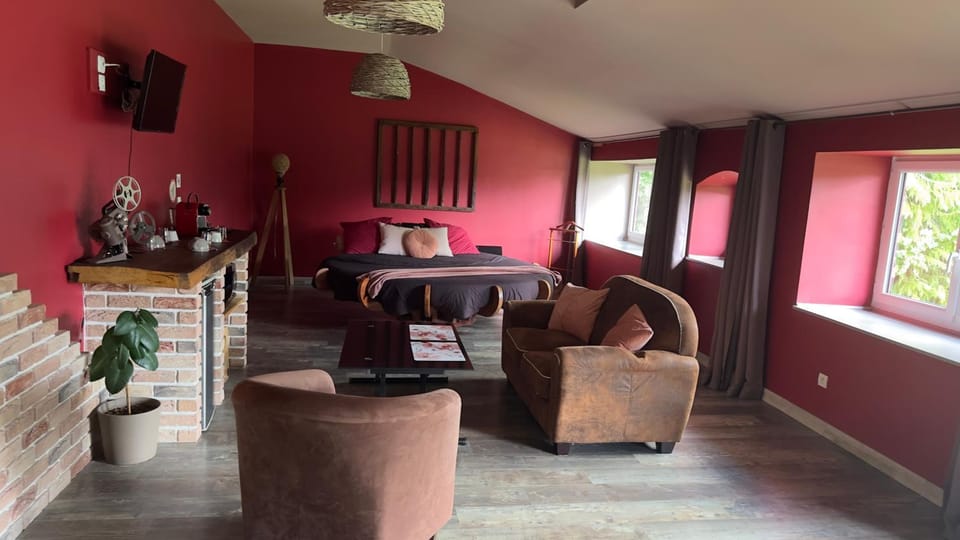 Photo of the whole room