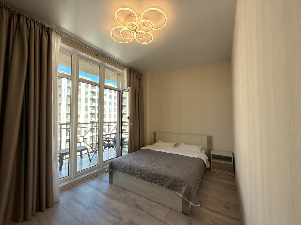 Bed, Balcony/Terrace, Photo of the whole room, Bedroom, internet, air conditioner