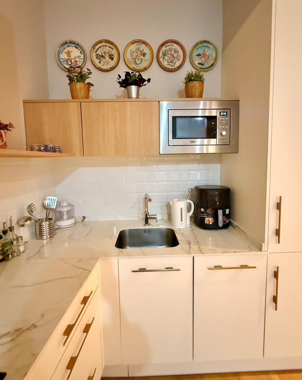 Habitación en apartamento con zonas comunes compartida H4 Apartment in Bilbao