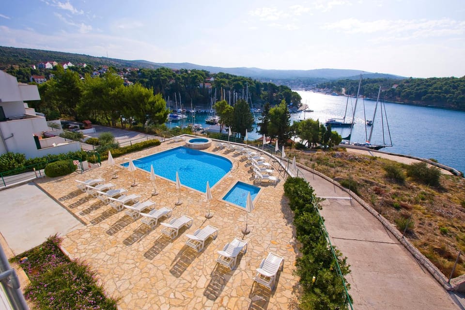 Day, Neighbourhood, Beach, Pool view, Swimming pool, Swimming pool
