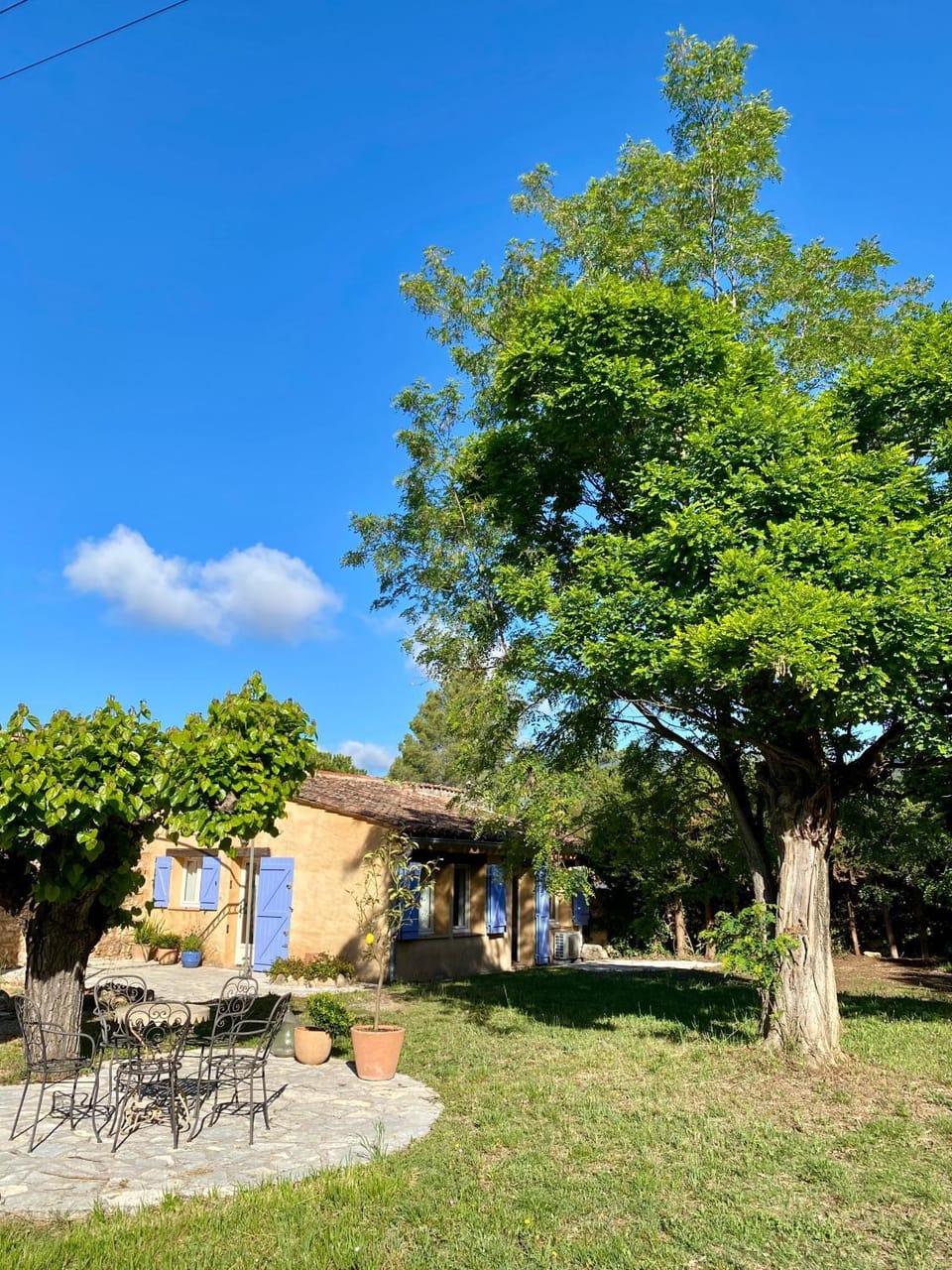 Barbotine, guest house for two people Apartment in Fayence