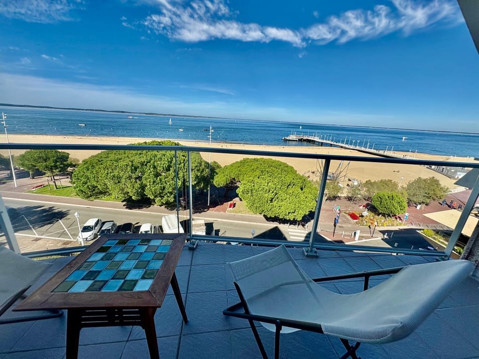 Patio, Day, Natural landscape, View (from property/room), Balcony/Terrace, Sea view