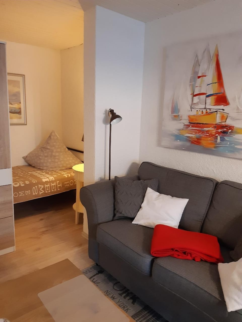 Bed, Seating area