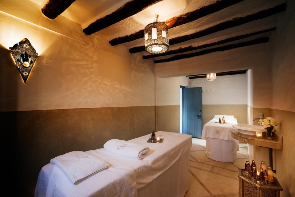 Massage, Spa and wellness centre/facilities