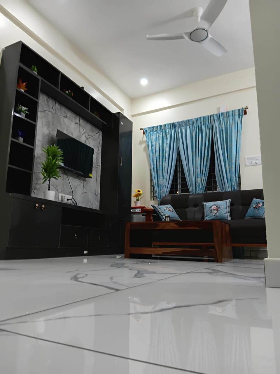 #86 Singh Mansion Apartment in Bengaluru