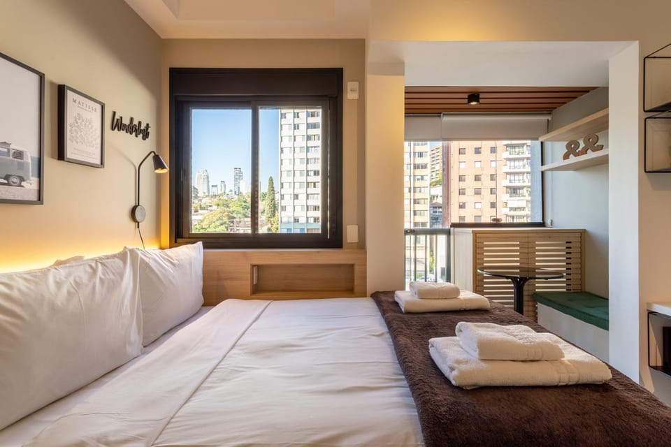 Bed, Photo of the whole room, towels