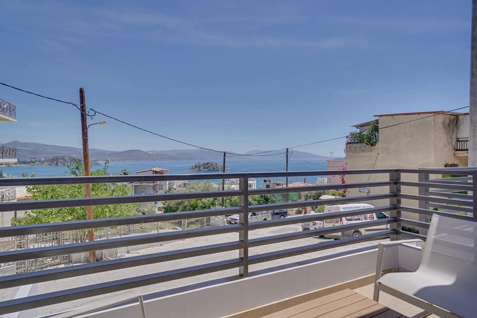 Patio, Day, Natural landscape, View (from property/room), Balcony/Terrace, Mountain view, Sea view