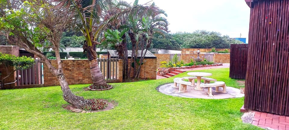 BBQ facilities, Garden, Garden, Seating area, Garden view, Swimming pool