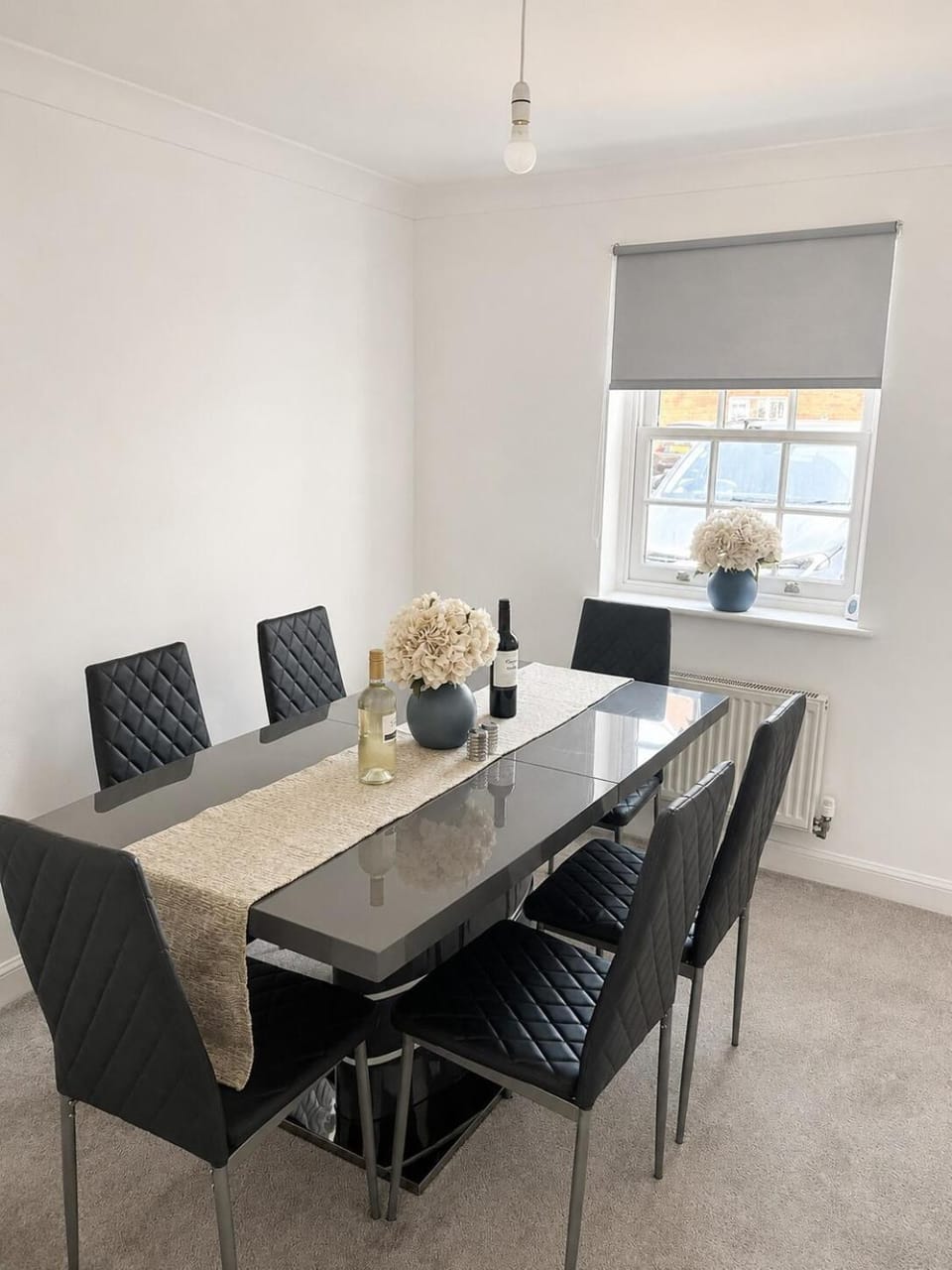Stylish and Cosy Home Away from Home with Free Wi-Fi House in Colchester