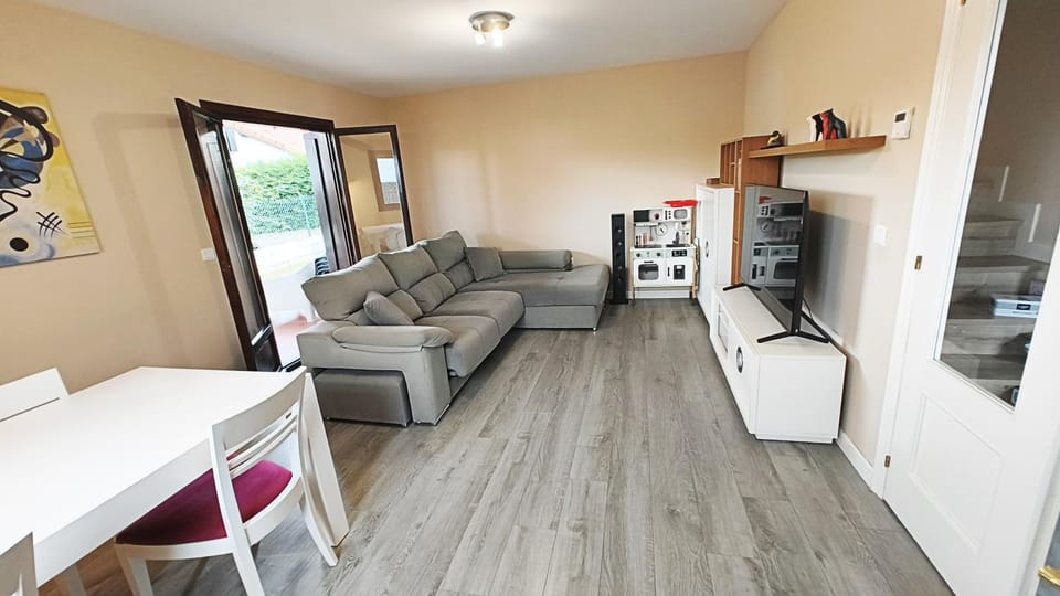Game Room, Living room