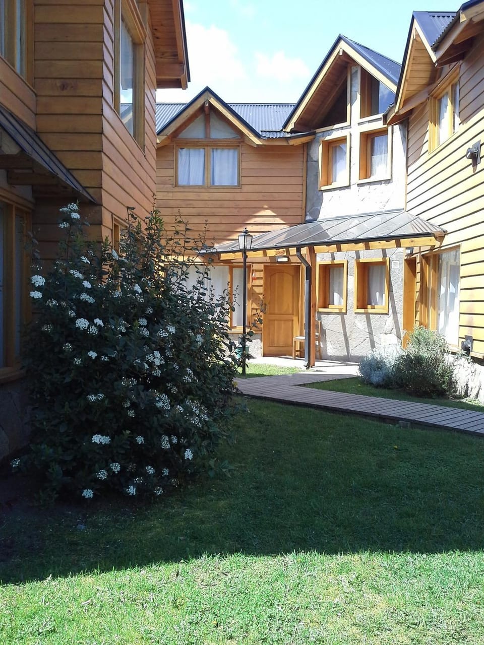 Facade/entrance, Garden