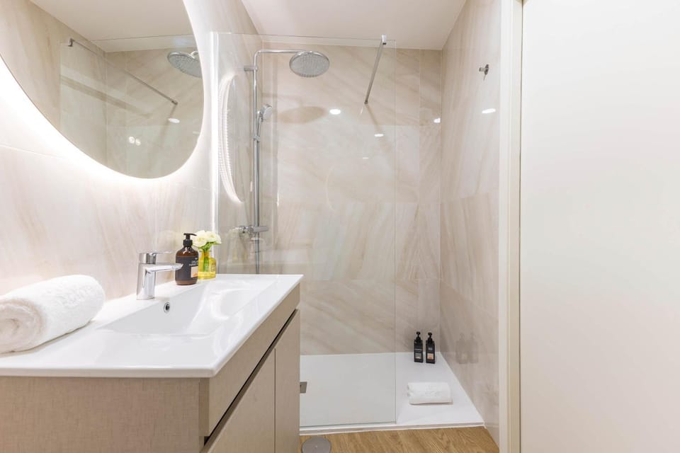 Shower, Bathroom