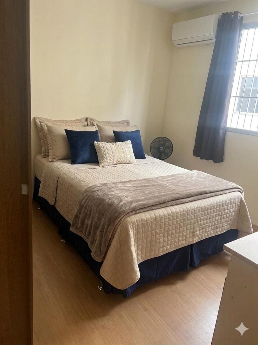 Bed, Bedroom, air conditioner