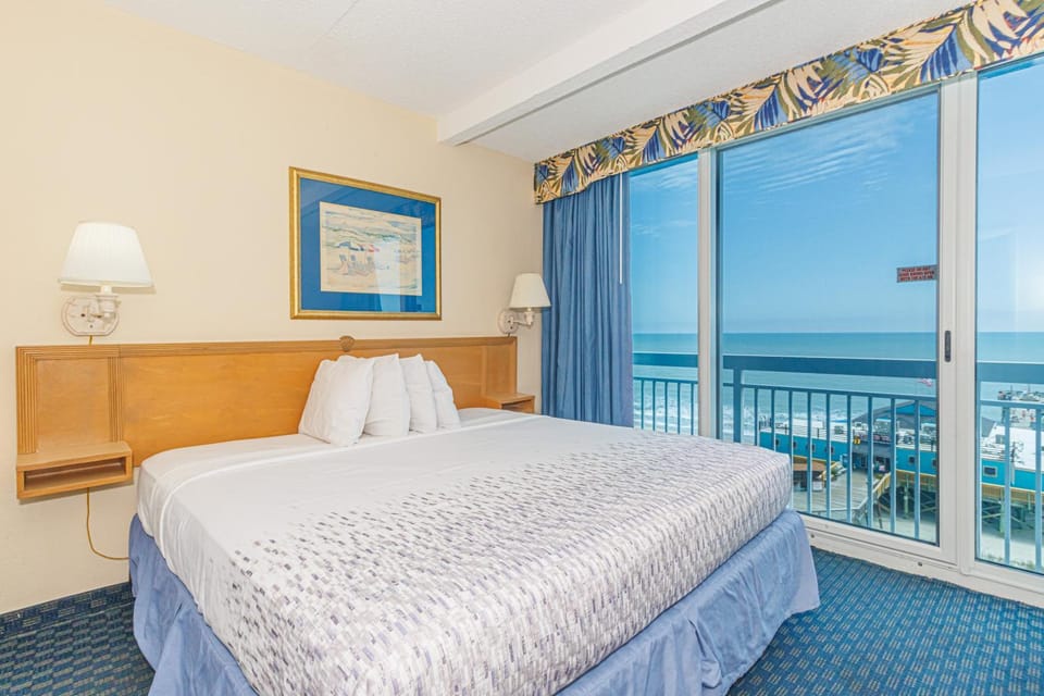 Beachfront Stay Steps from Boardwalk & SkyWheel Yachtsman Unit 307 House in Myrtle Beach