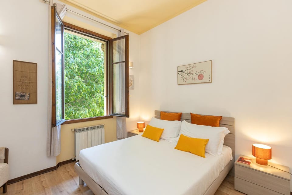 Bed, Photo of the whole room