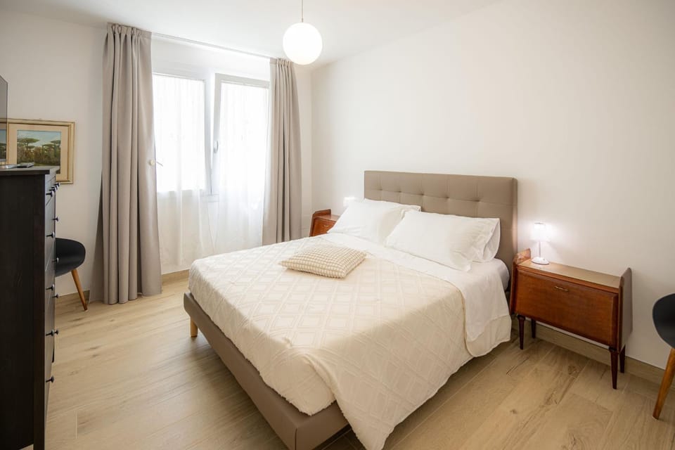 Living room, Bedroom