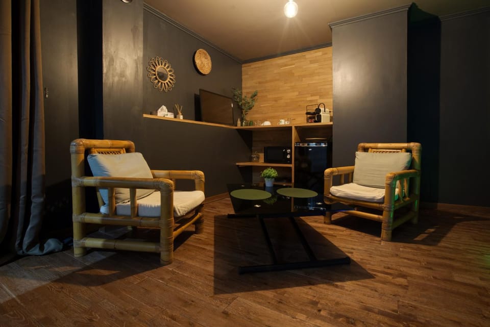 chambre IGNAZIO avec jaccuzi lit rond et jardin Bed and Breakfast in Nouvelle-Aquitaine